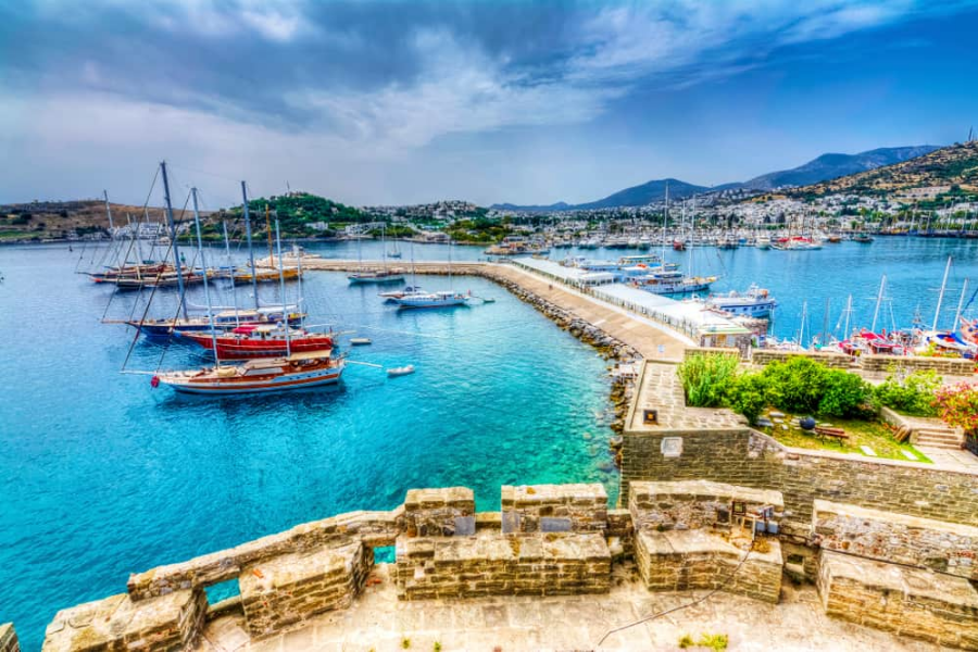 2026 Public Holidays and Travel Planning Guide with Castle Rent a Car