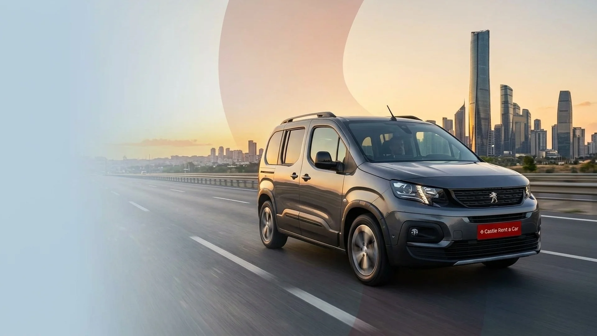 Kırmızı Castle plakalı Peugeot Rifter